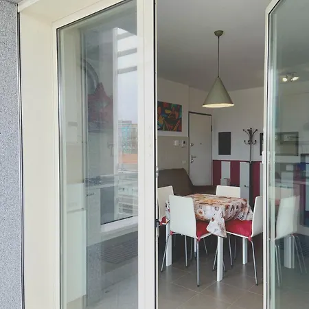 Apartment Pop House Romolo-milano Metro To Station *